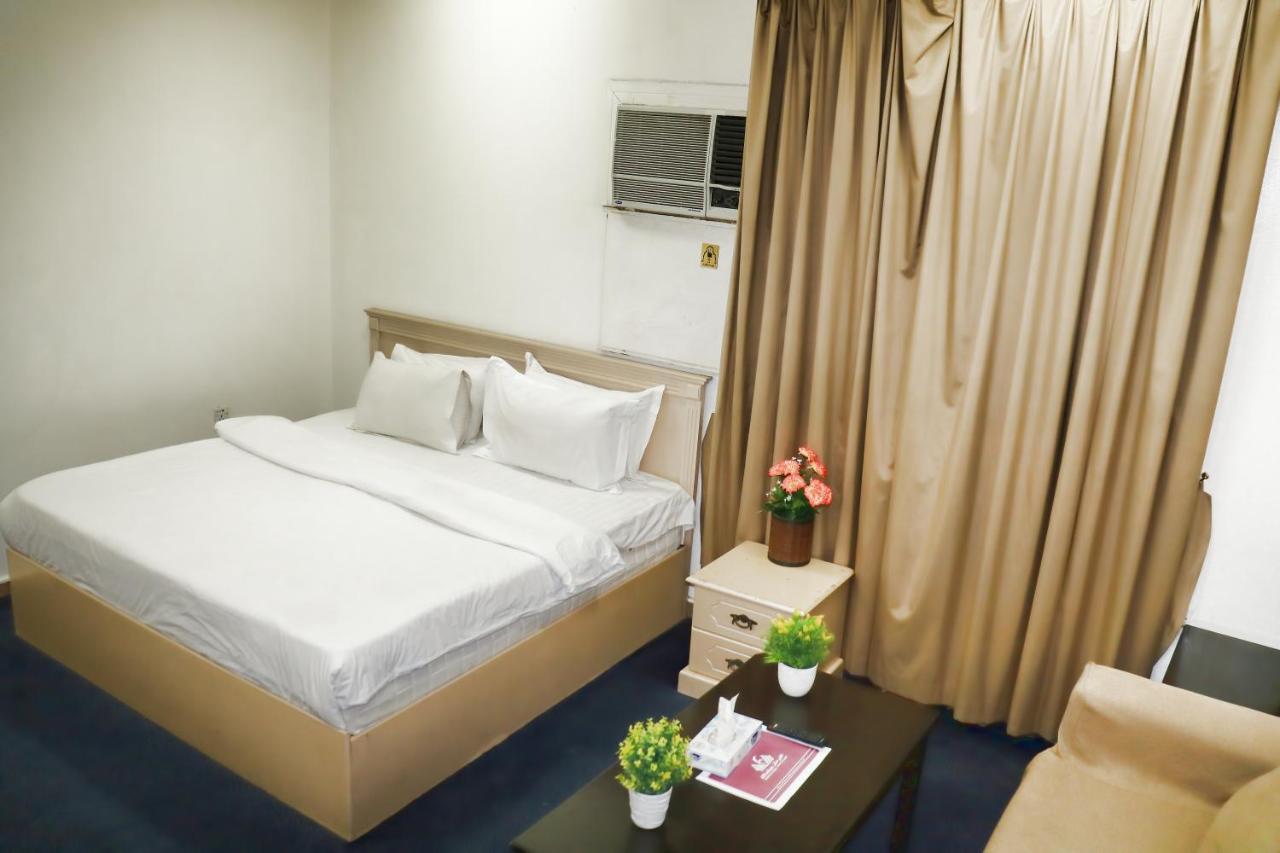 Al Farhan Hotel Suites Riyadh Luaran gambar